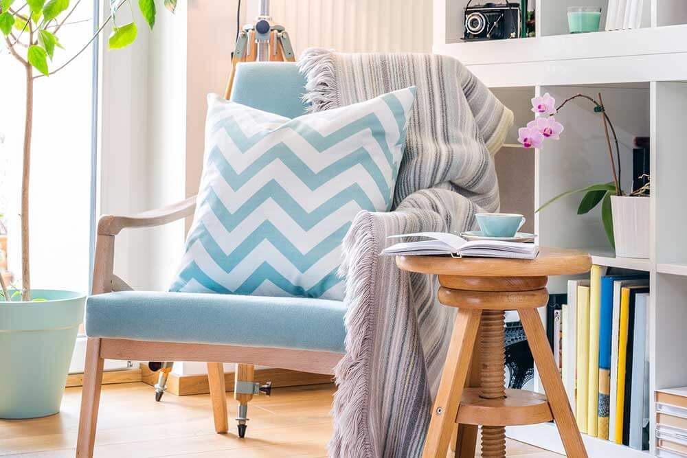 Transitional-Room-Corner-Design