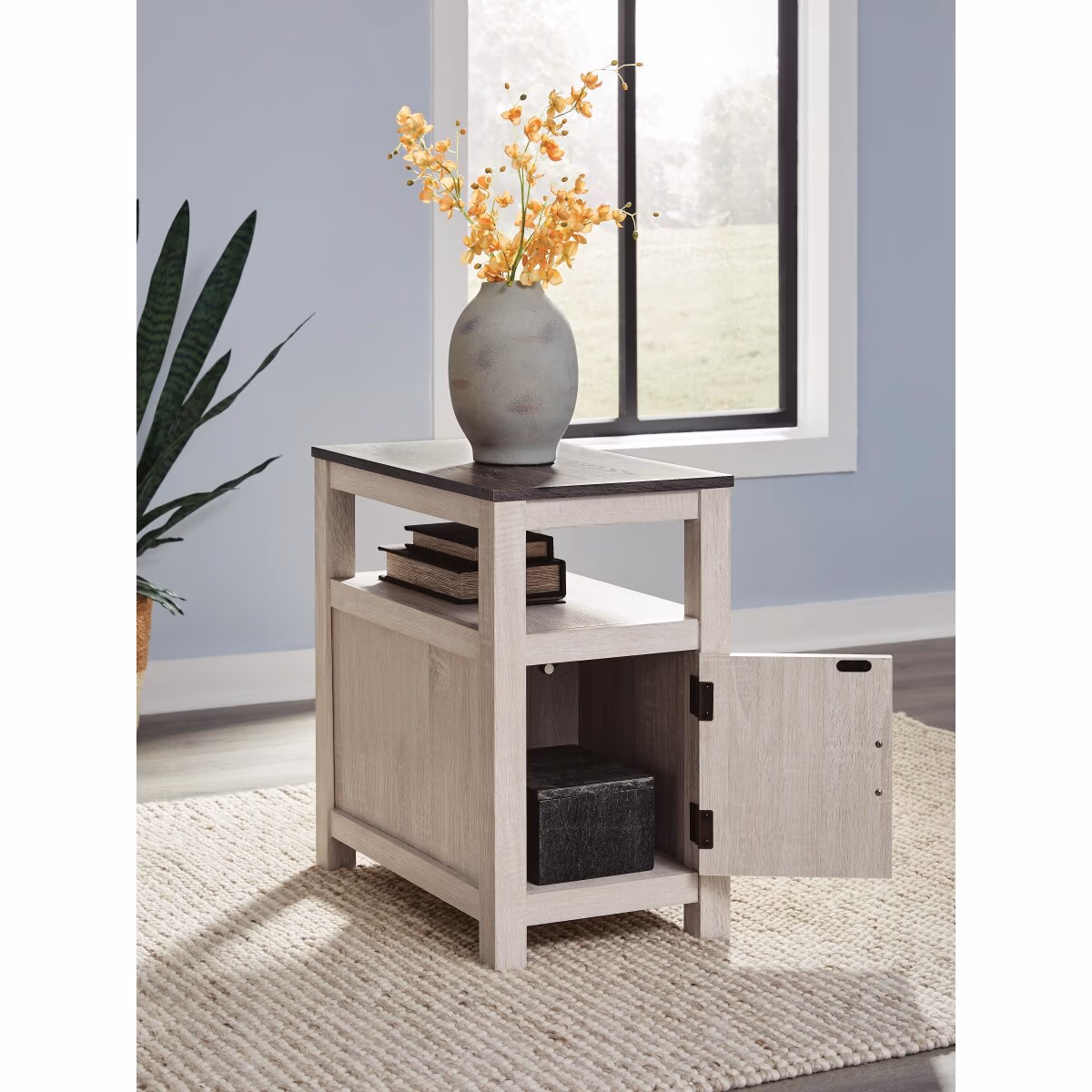 Fendenmore Chairside End Table - Image 8