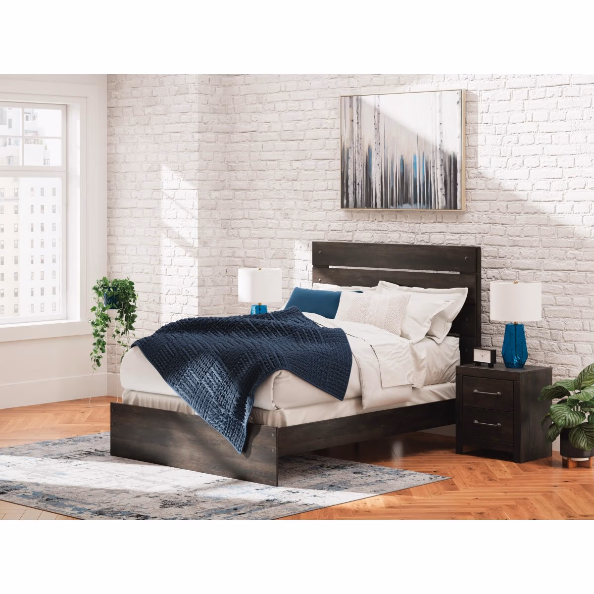 Hollivern Queen Panel Bed - Image 3