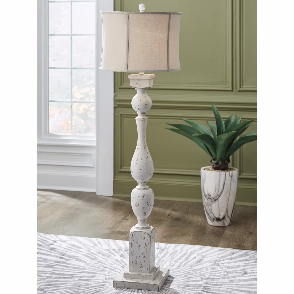 Madsbrook Floor Lamp - Image 3