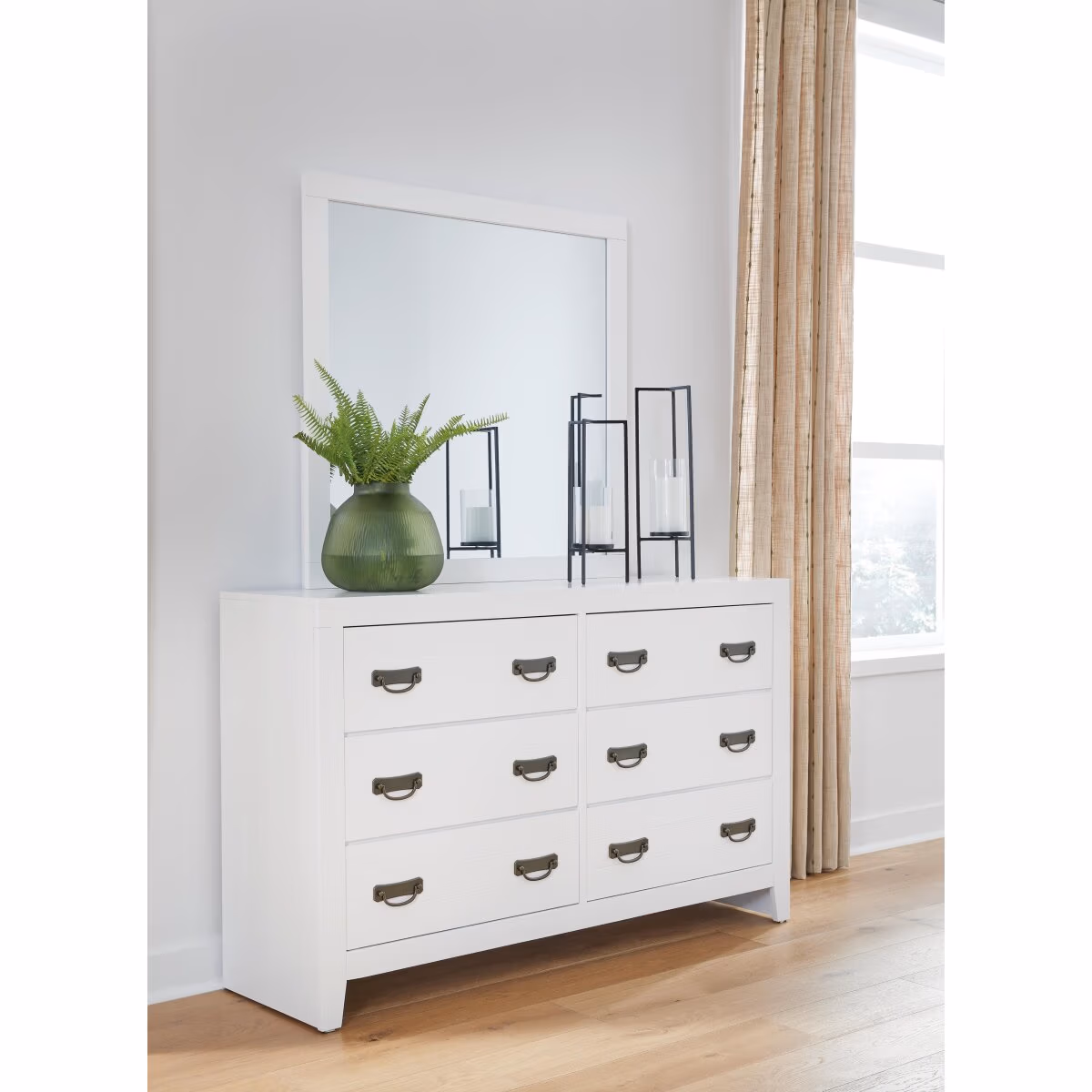 Binterglen King Panel Bed, Dresser, Mirror and Nightstand - Image 25