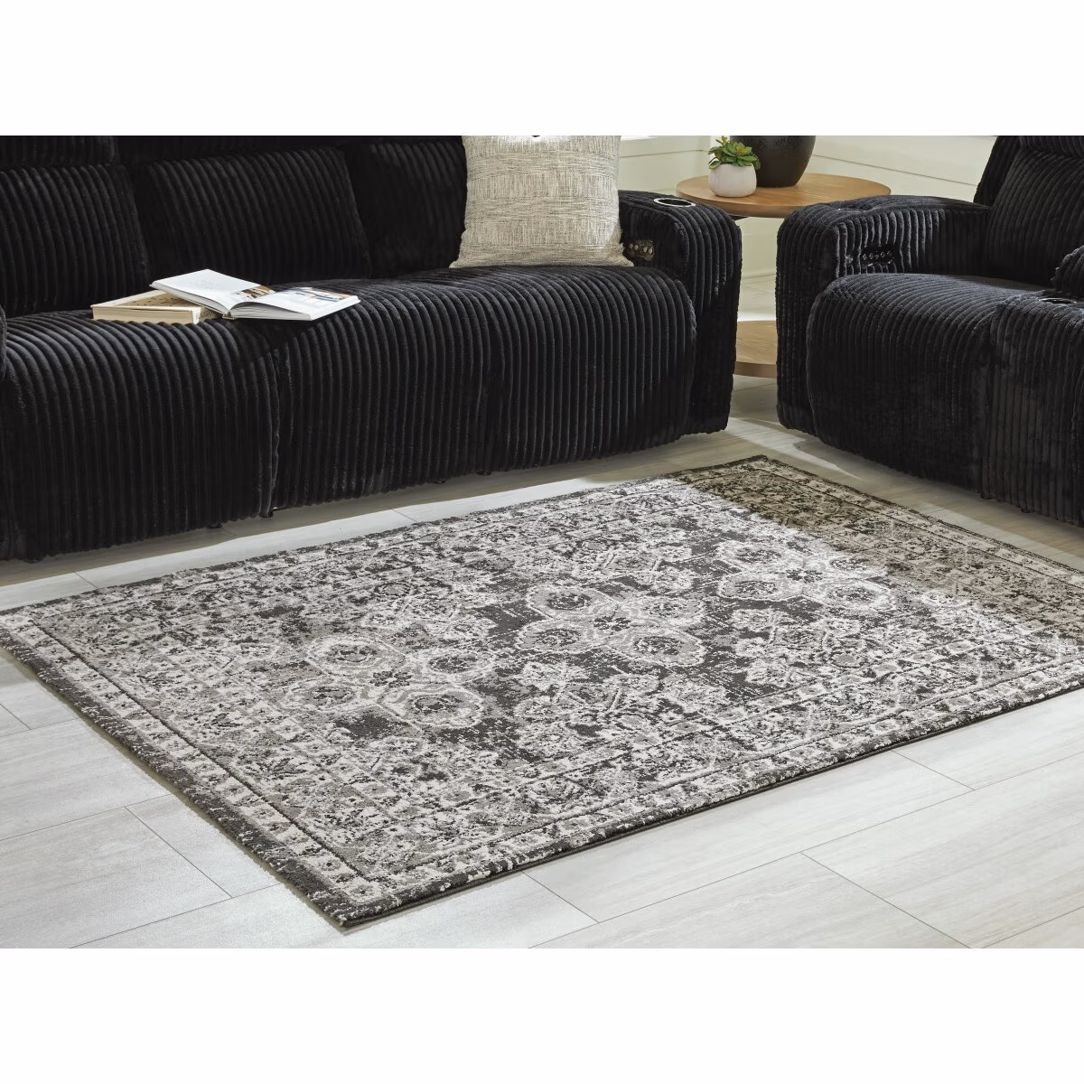 Glennisman Medium Rug - Image 3