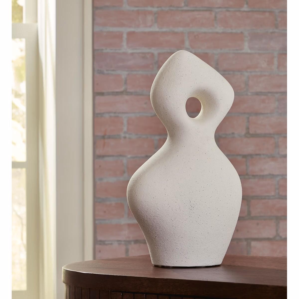 Arthrow Sculpture - Image 3