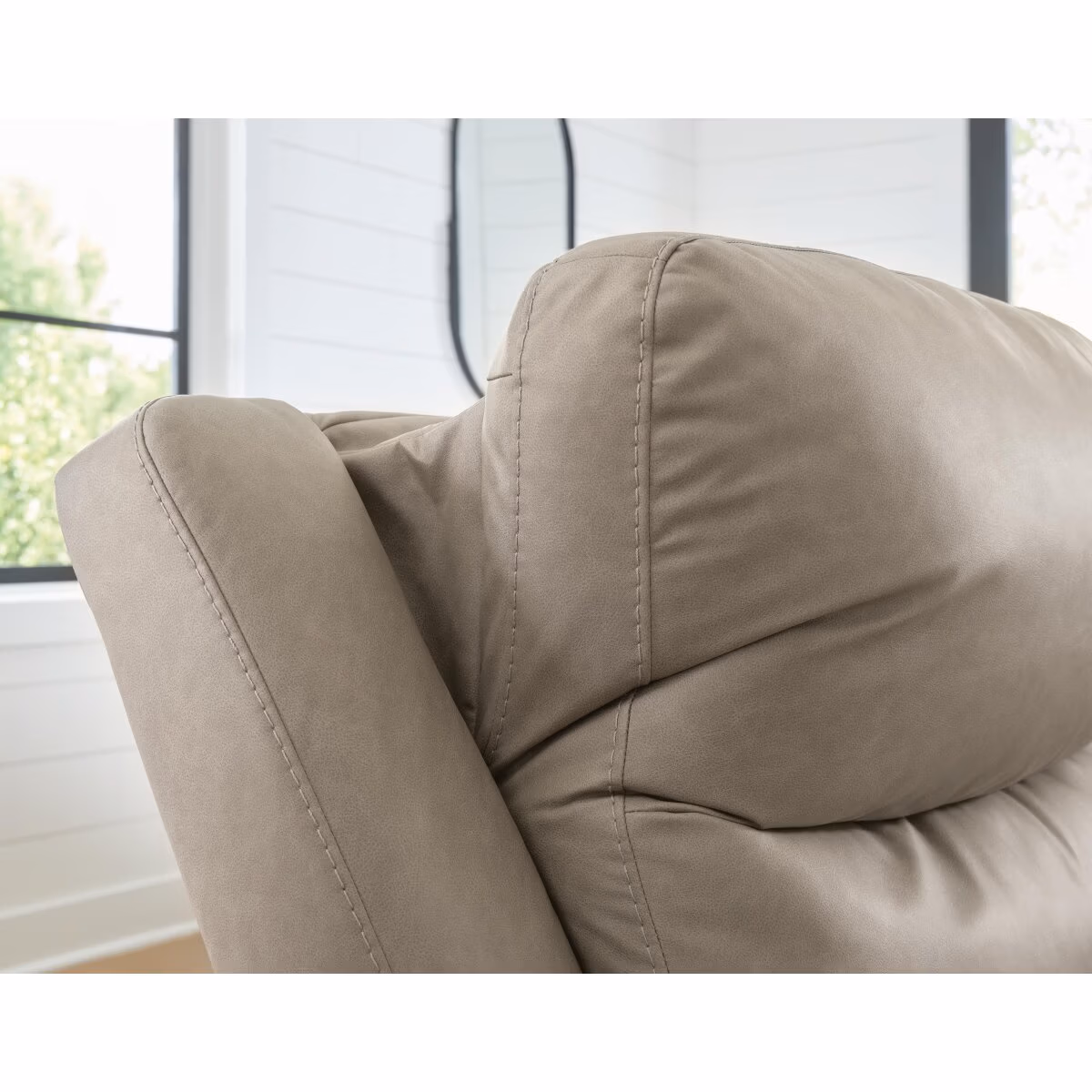 Narwhal Place 6-Piece Reclining Sectional with Storage Console - Image 5