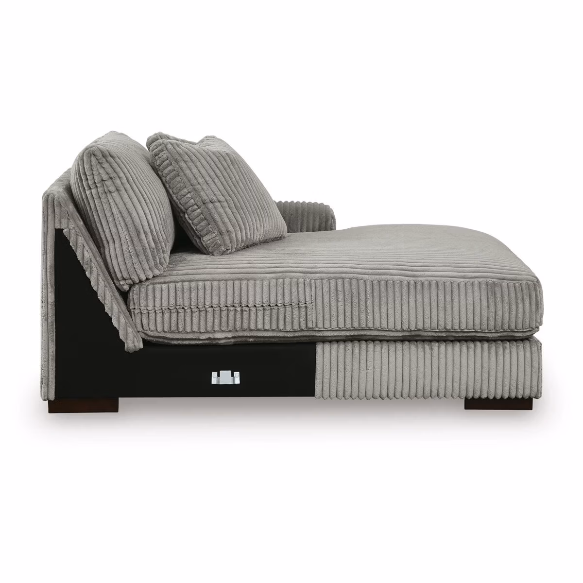 Lindyn 3-Piece Sectional and Chair - Image 16