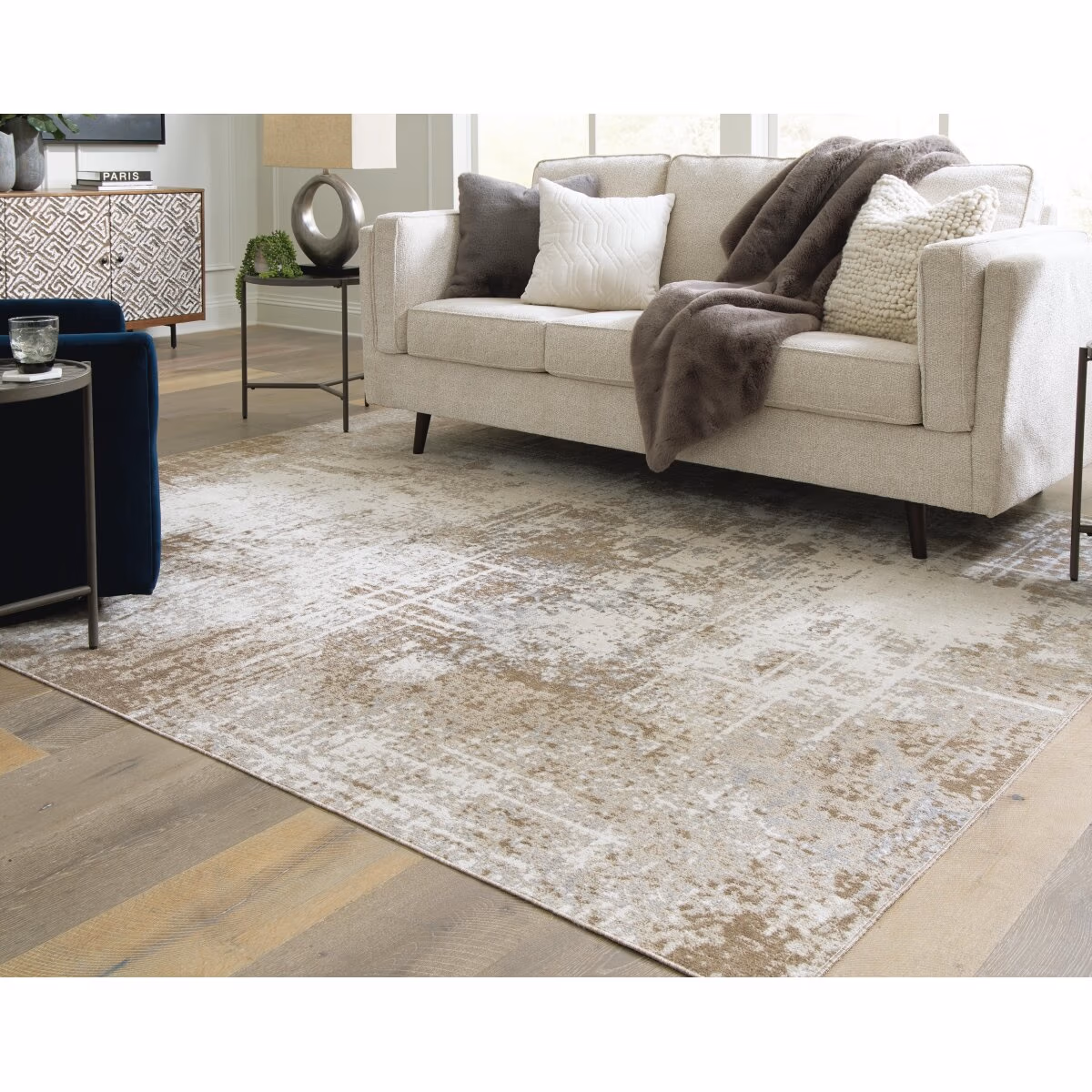 Grifflain 7'10" x 10'3" Washable Rug - Image 3