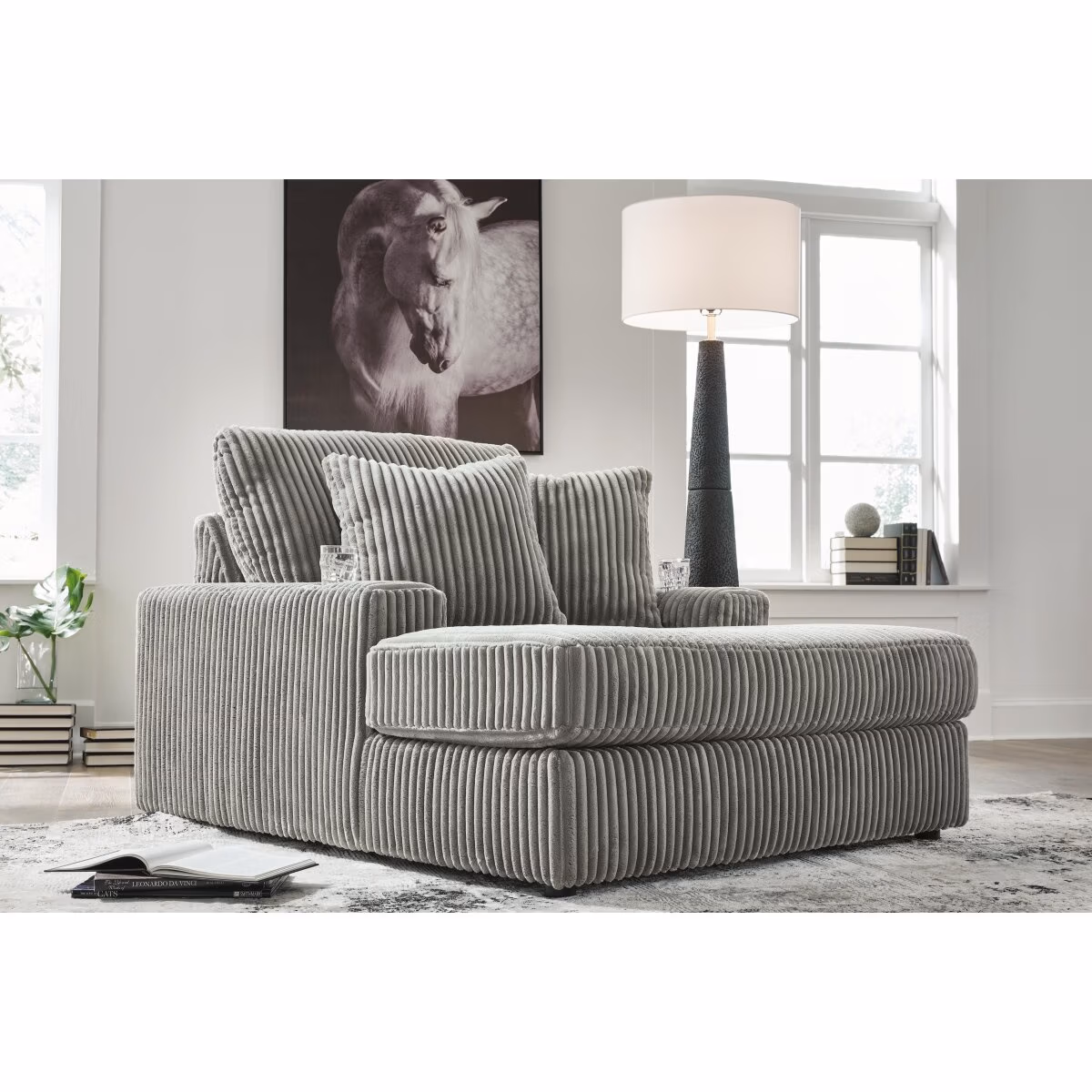 Lindyn Chaise - Image 7