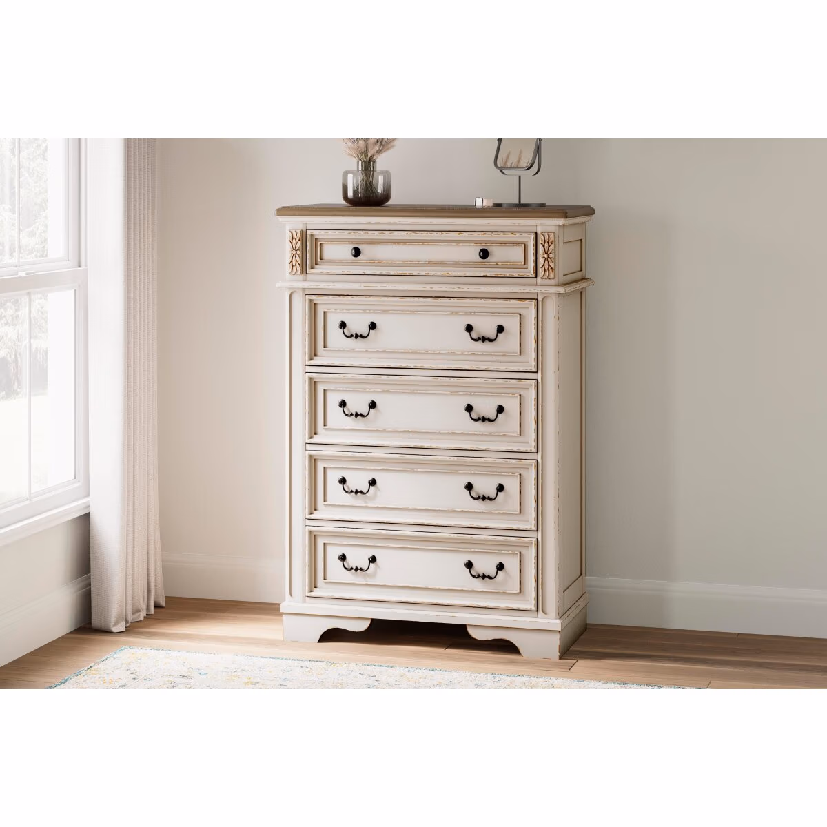 Realyn Chest of Drawers - Image 3