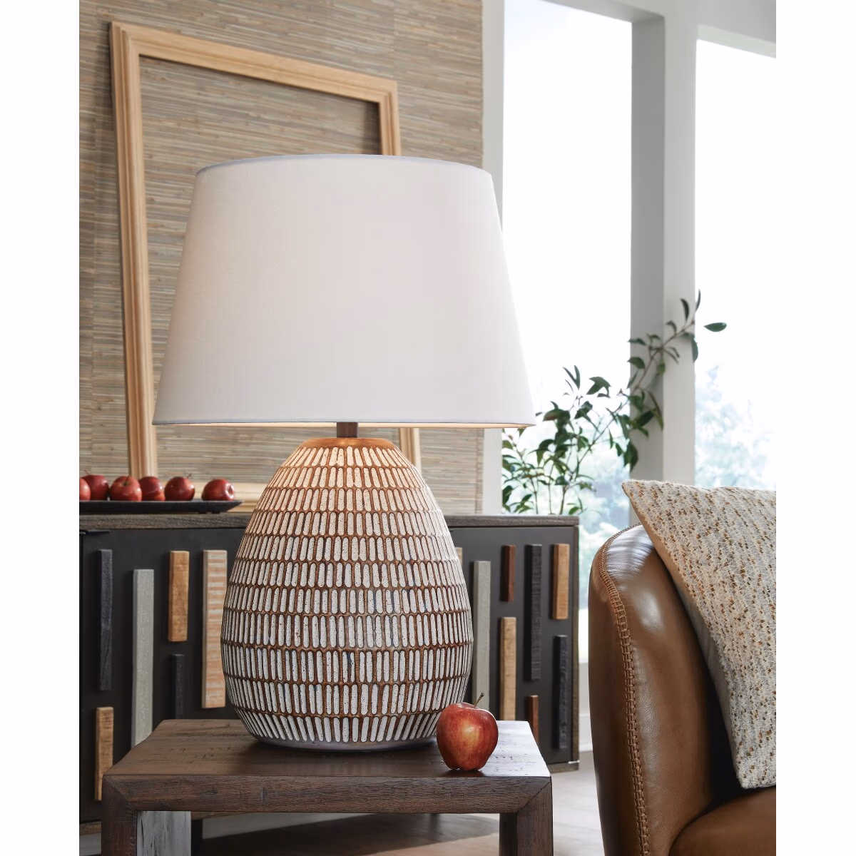 Darrich 2-Piece Lamp Set - Image 2