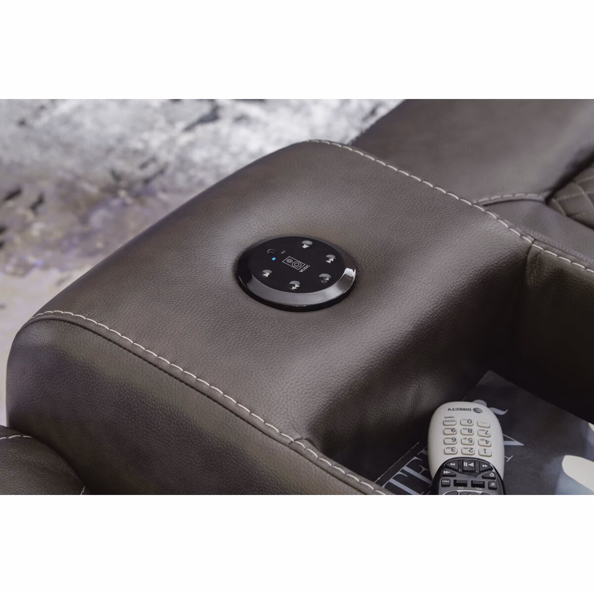 Fyne-Dyme Power Reclining Sofa, Loveseat and Recliner - Image 24