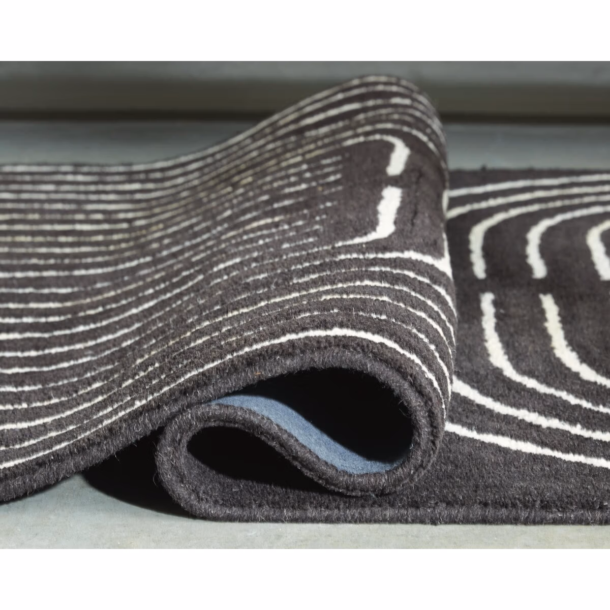Eldonmore 7'8" x 10' Area Rug - Image 5