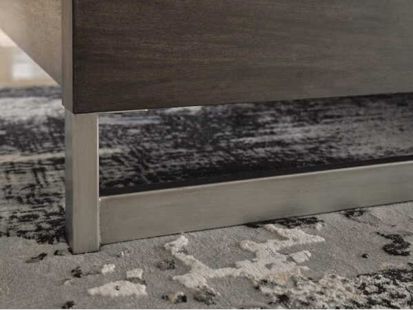 Arkenton King Panel Bed - Image 9