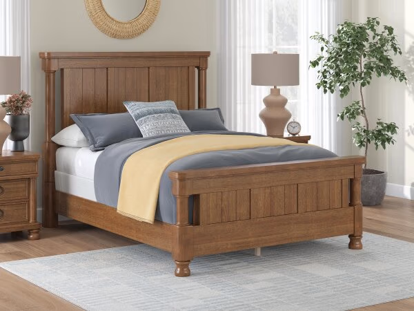 Rowlenstown Queen Poster Bed - Image 3
