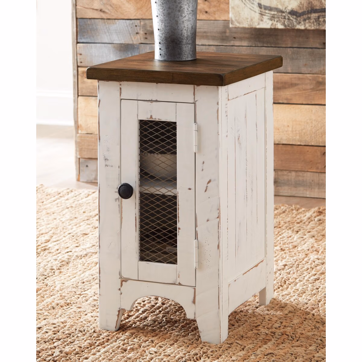 Wystfield Chairside End Table - Image 3