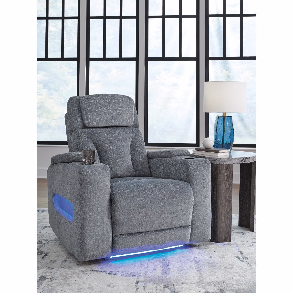 Studio Cave Power Recliner - Image 3