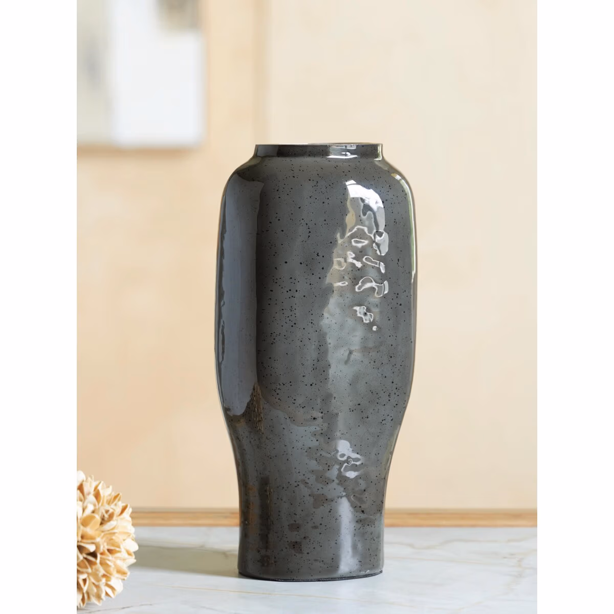 Kierlain Vase - Image 3