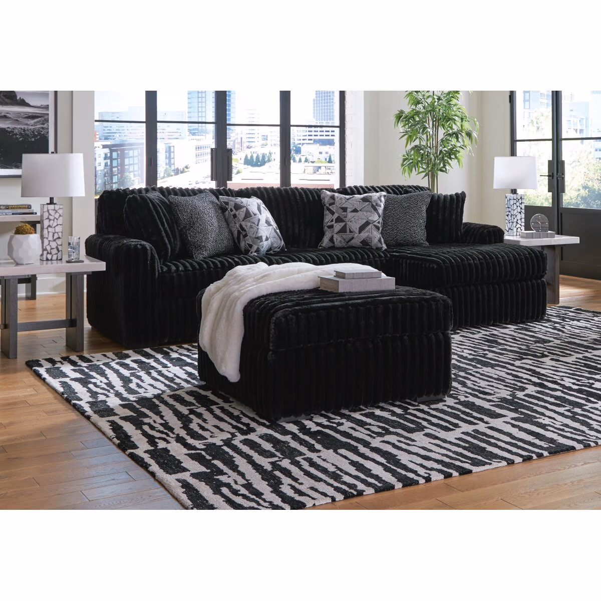 Midnight-Madness 3-Piece Sectional with Chaise - Image 5