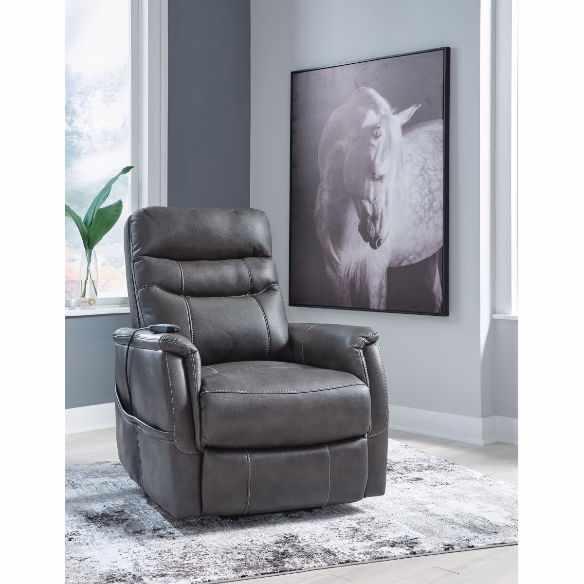 Strawbill Power Lift Recliner - Image 3