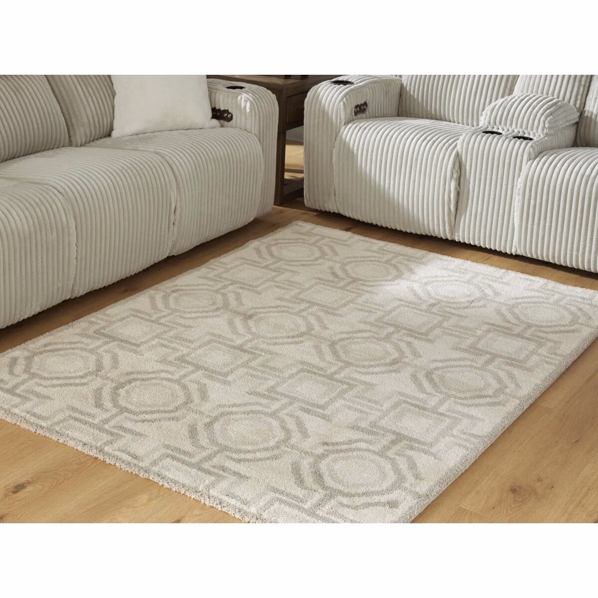 Maconville Medium Rug - Image 3