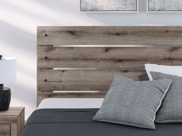 Graystorm King Panel Bed - Image 11