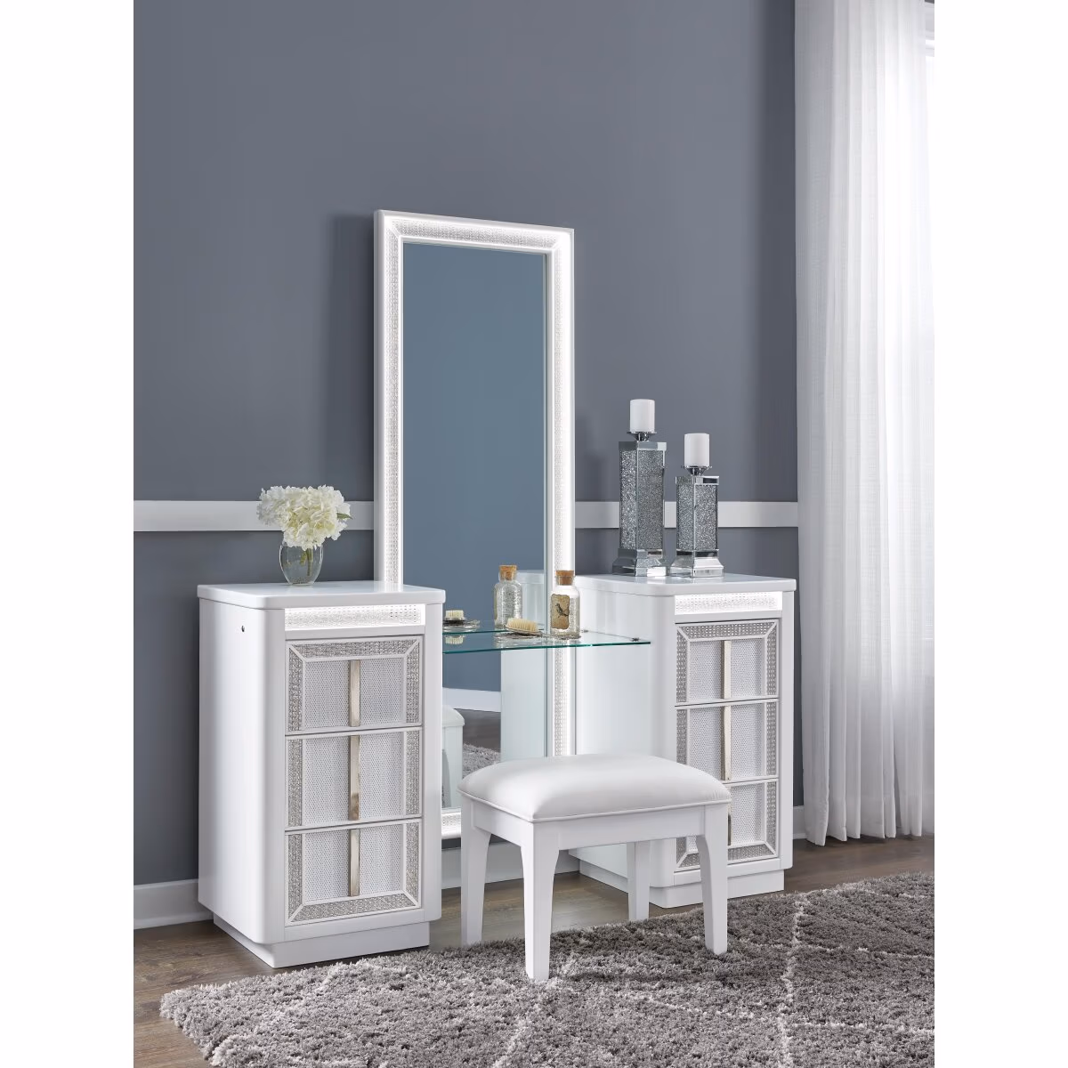 Chalanna Vanity with Mirror - Image 5