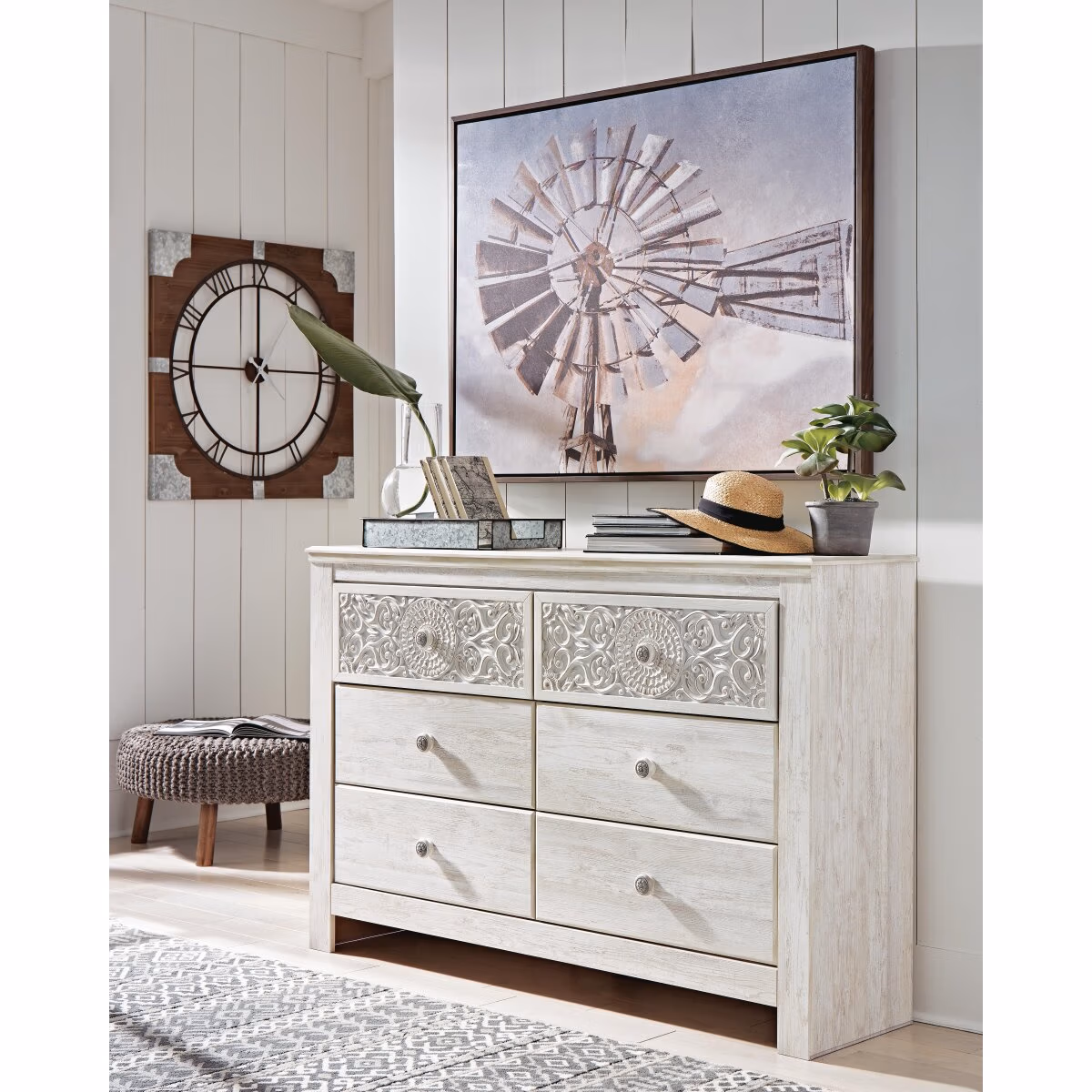 Paxberry Queen Panel Bed, Dresser and Chest - Image 15