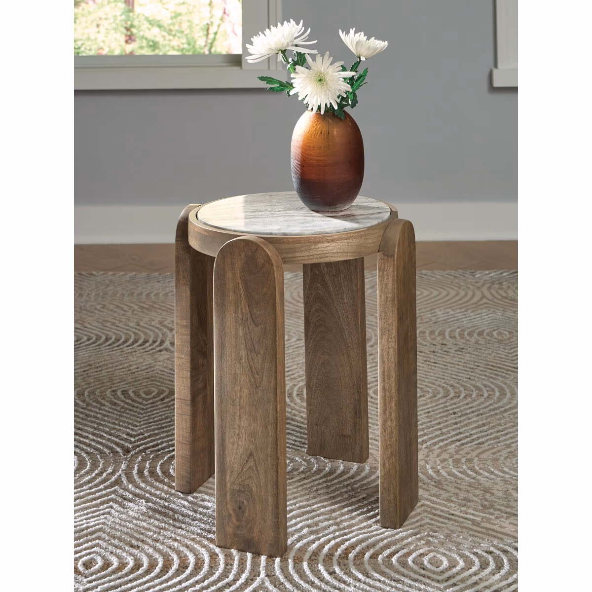 Gavrilley Accent Table - Image 3