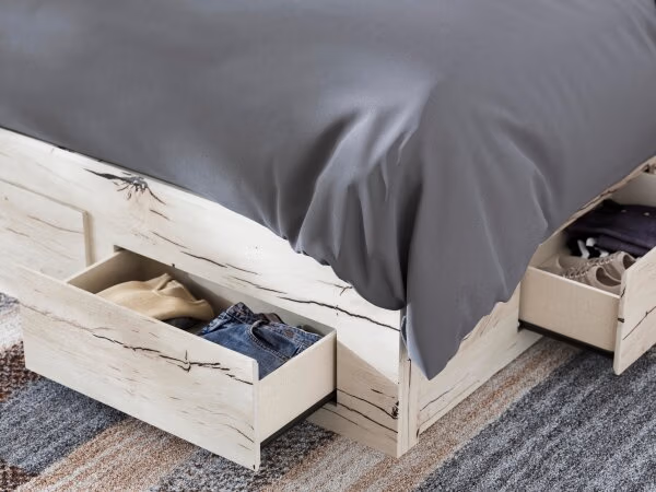 Lawroy Queen Panel Storage Bed - Image 13