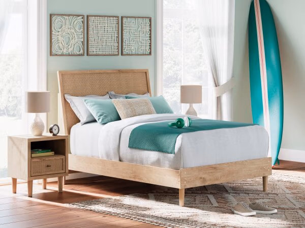 Cielden Full Panel Bed - Image 3