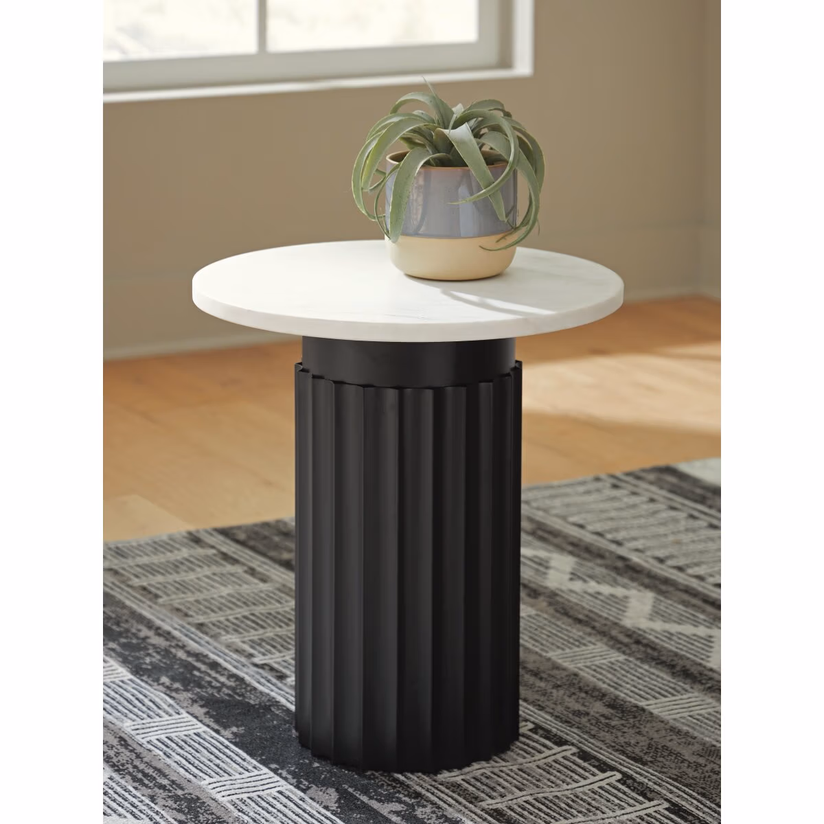 Wainstone Accent Table - Image 3