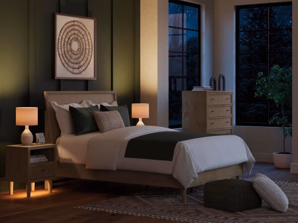 Cielden Queen Panel Bed - Image 12