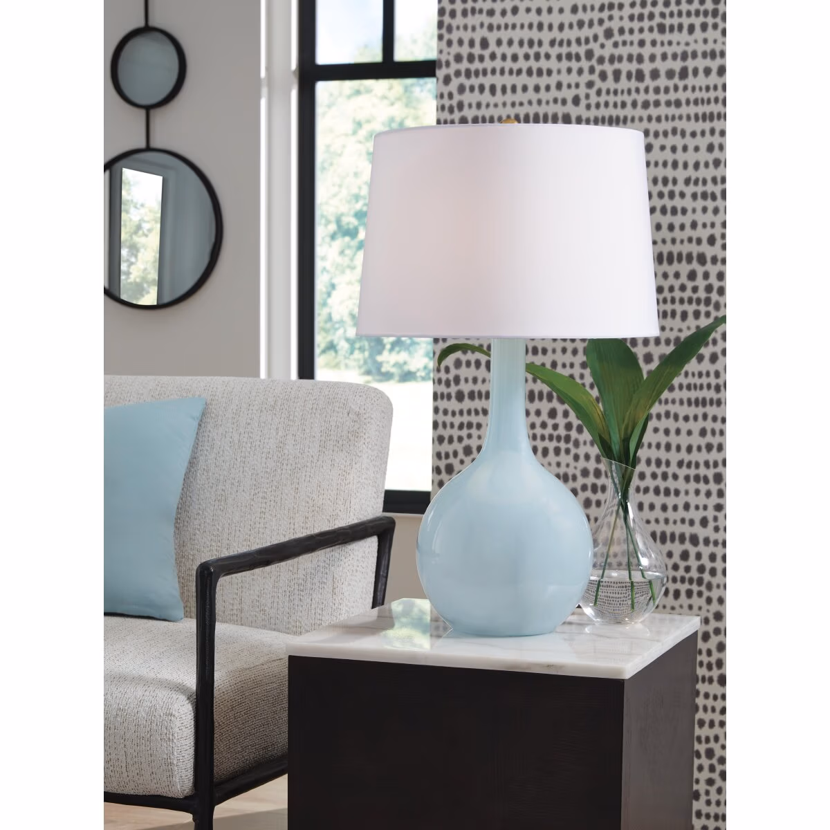 Rylanton Table Lamp - Image 3