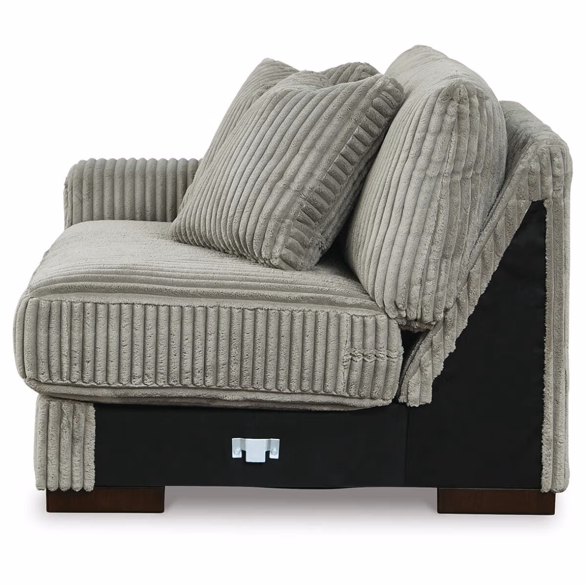 Lindyn 3-Piece Sectional and Chair - Image 7