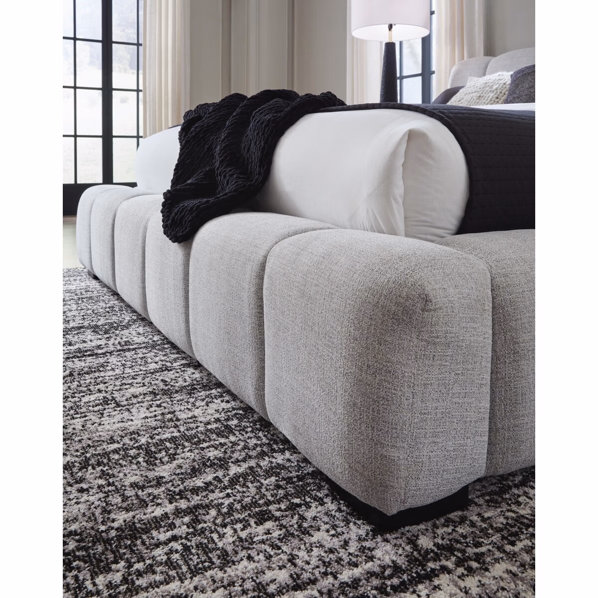 Grendusk King Upholstered Bed - Image 9