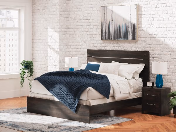Hollivern King Panel Bed - Image 3