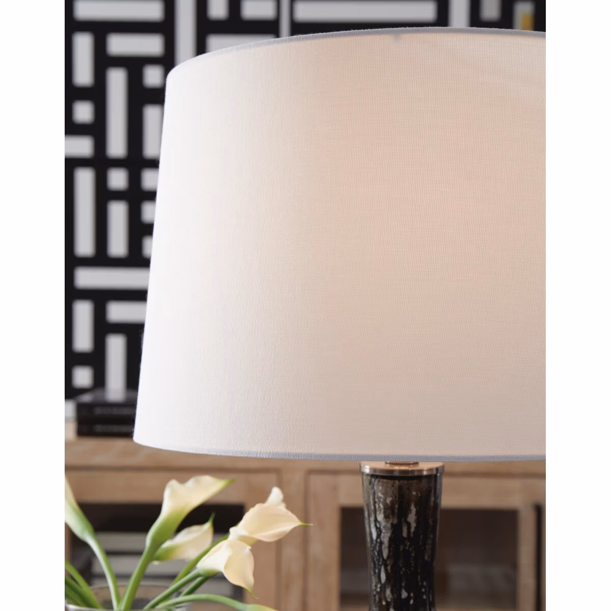 Tenslow Table Lamp (Set of 2) - Image 6