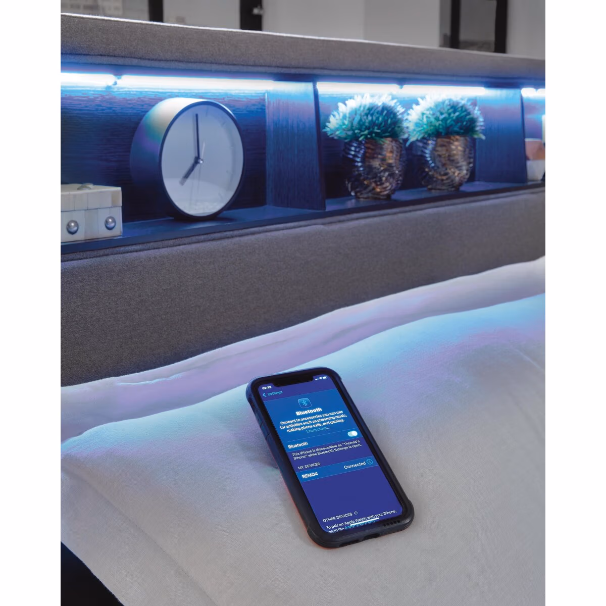 Finigale King Upholstered Bed with Wireless Audio - Image 16