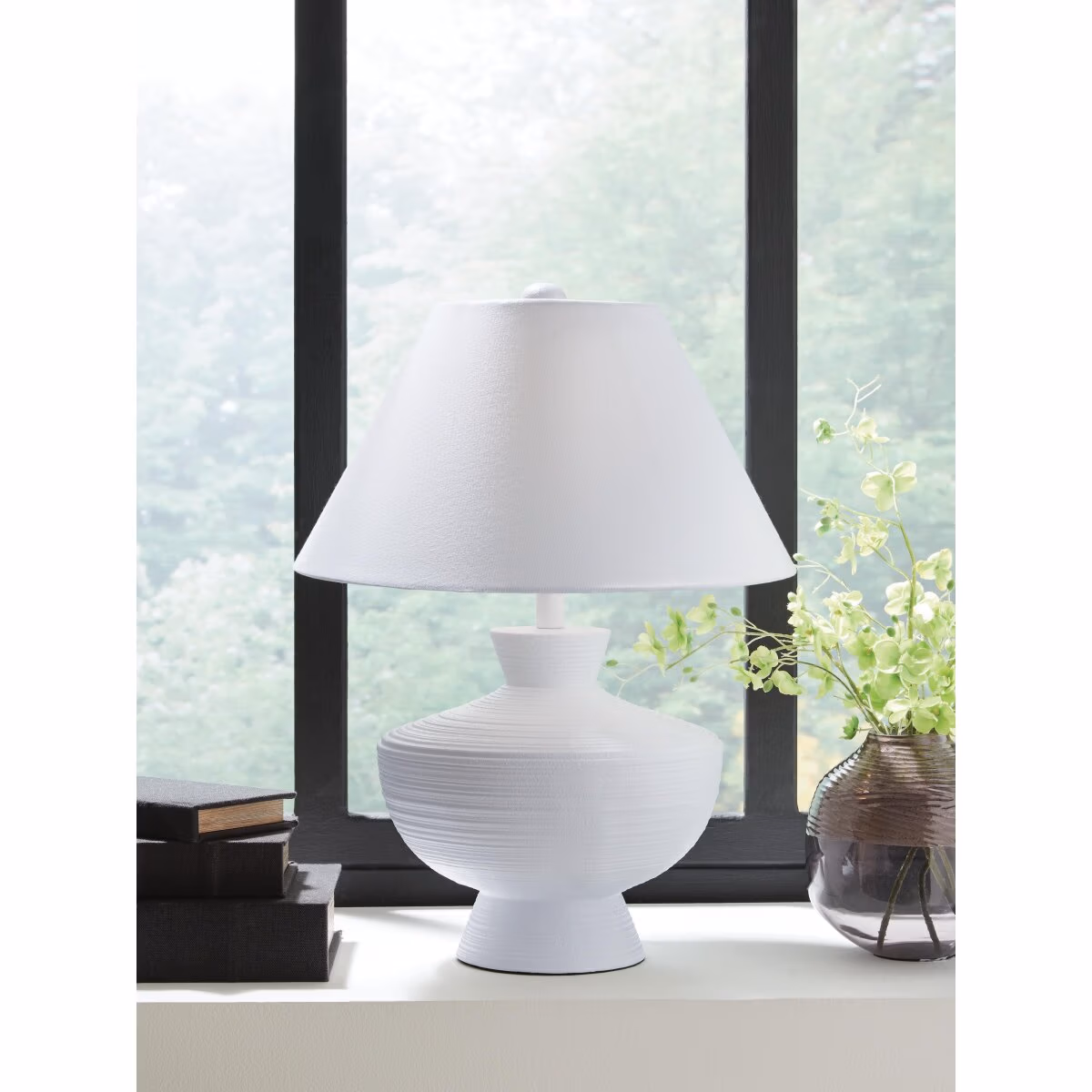 Harelwood Table Lamp - Image 3