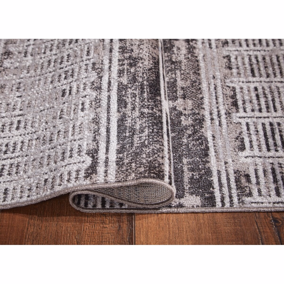 Henchester 5' x 7' Washable Rug - Image 5
