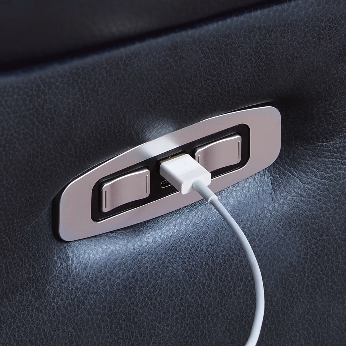Leesworth Power Reclining Sofa - Image 10