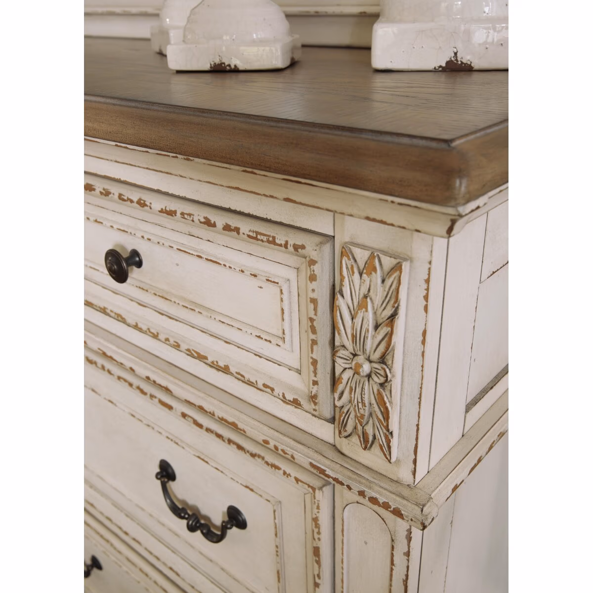 Realyn Dresser - Image 8