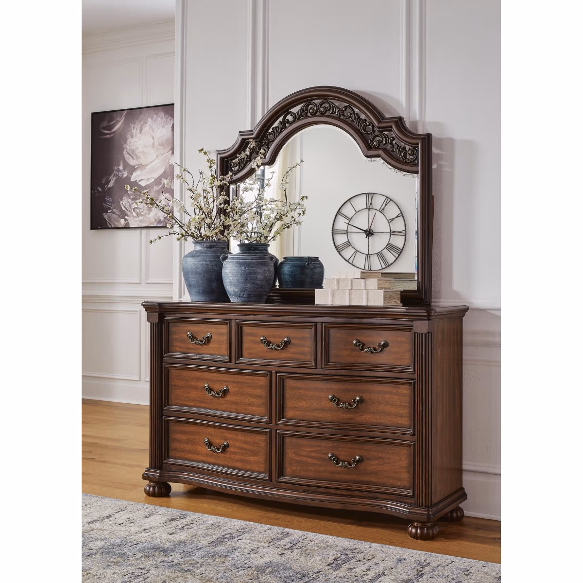 Lavinton Dresser and Mirror - Image 3