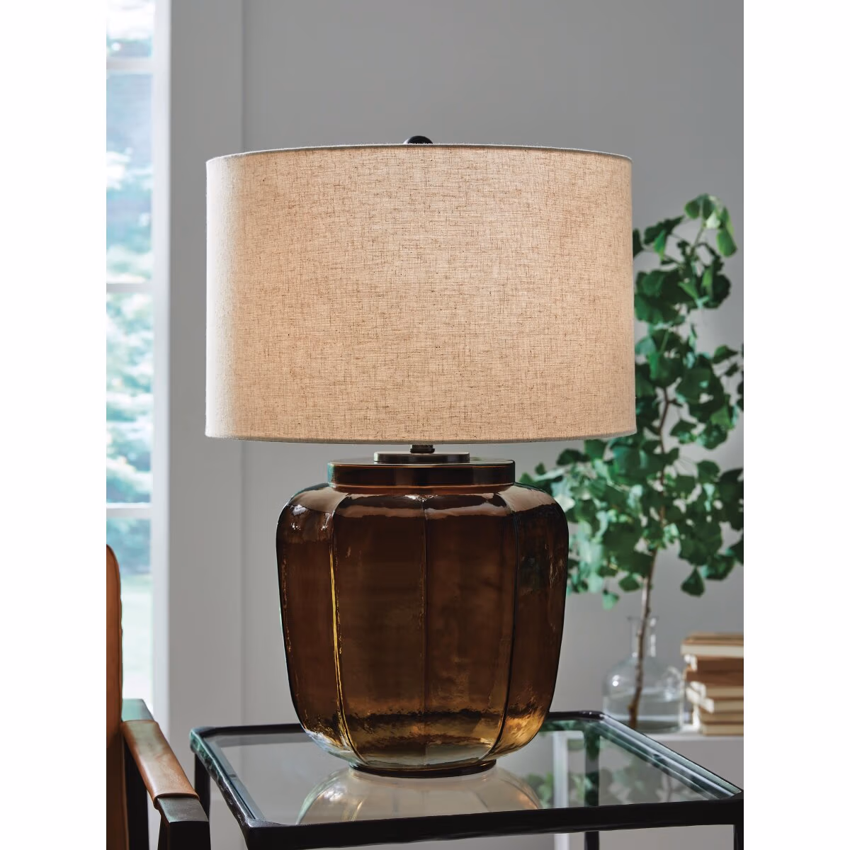 Bainmore Table Lamp - Image 3