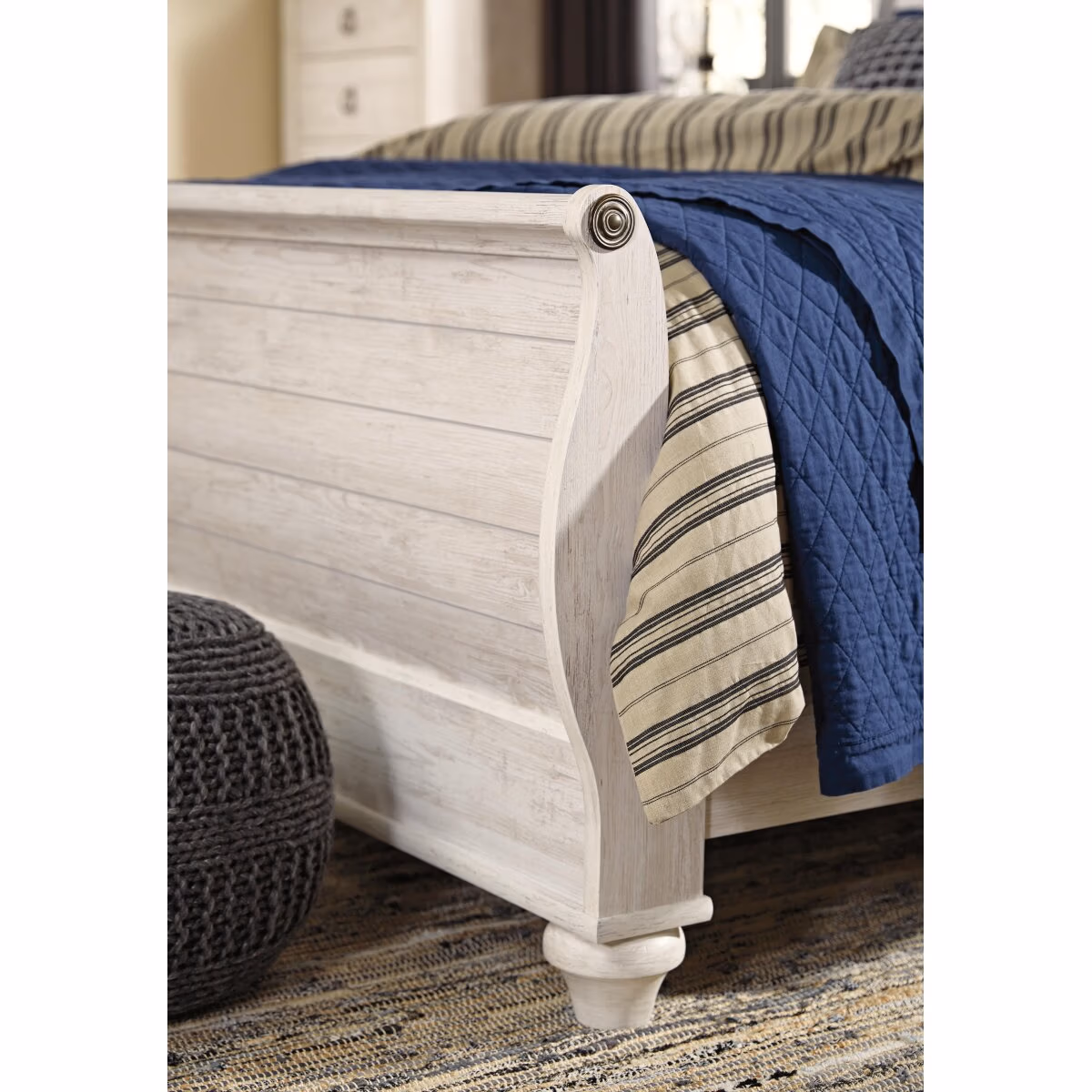 Willowton Queen Sleigh Bed - Image 4