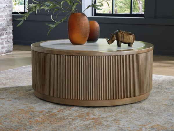 Camdill Coffee Table - Image 3