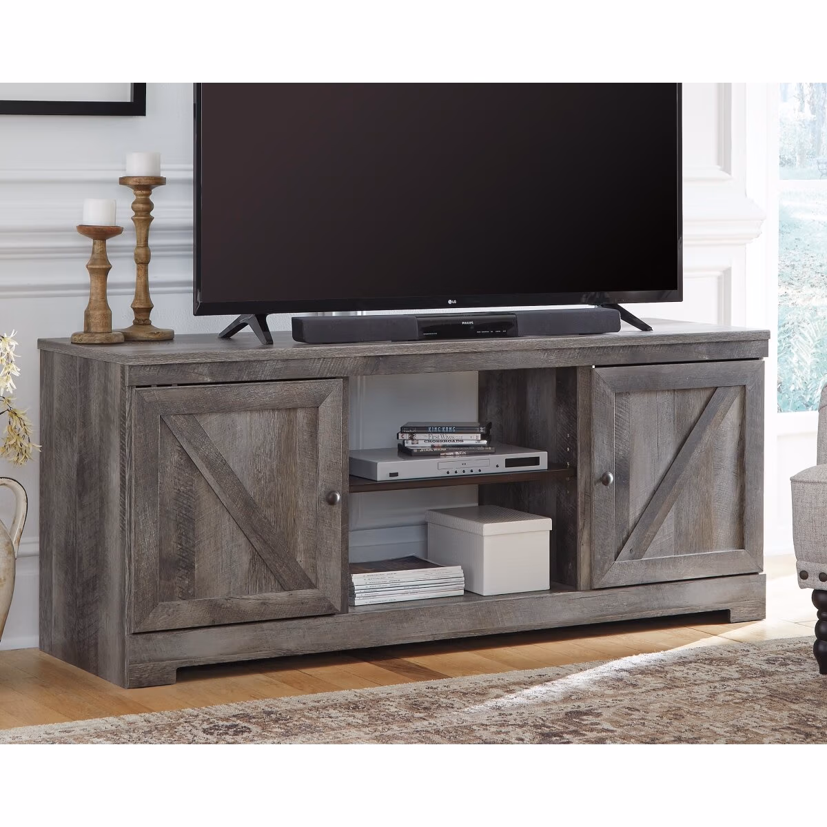 Wynnlow 63" TV Stand - Image 3
