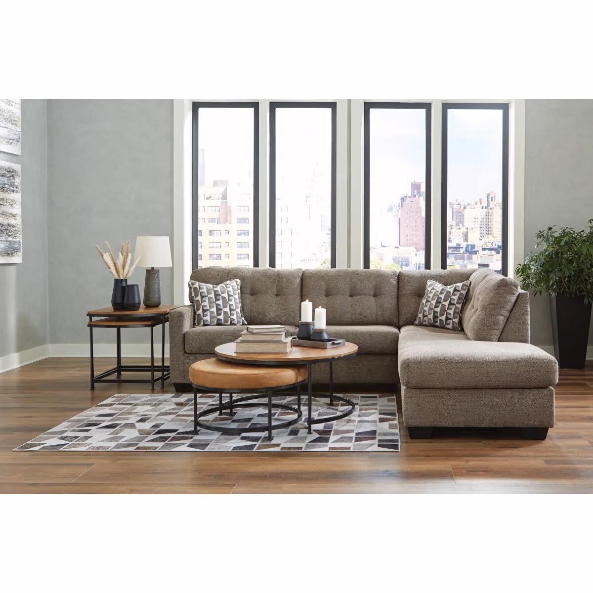 Mahoney 2-Piece Sectional with Chaise - Image 4
