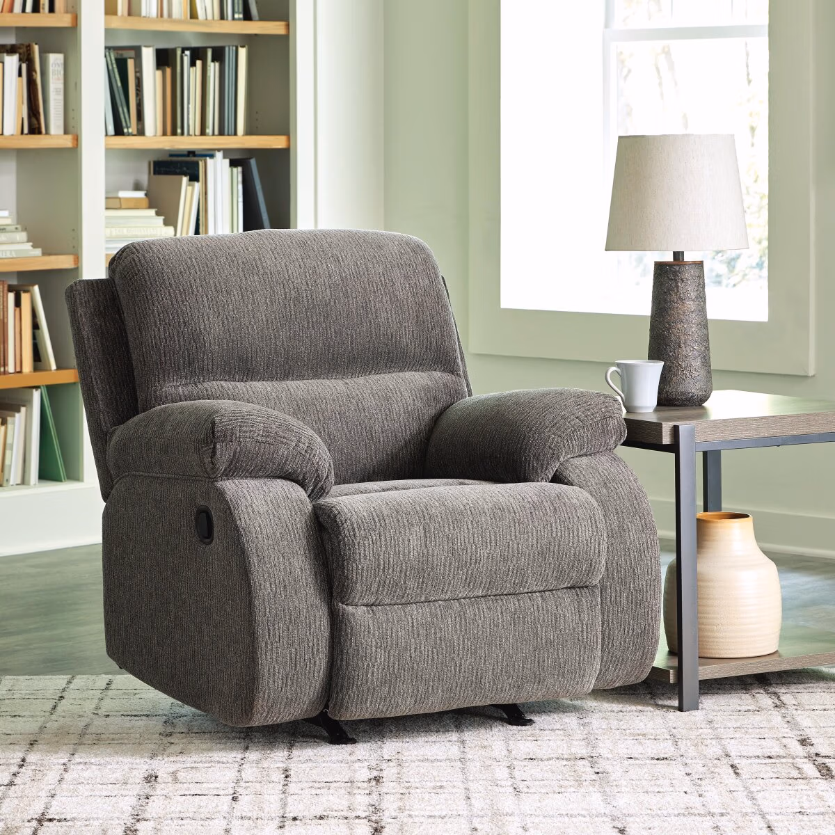 Scranto Recliner - Image 3