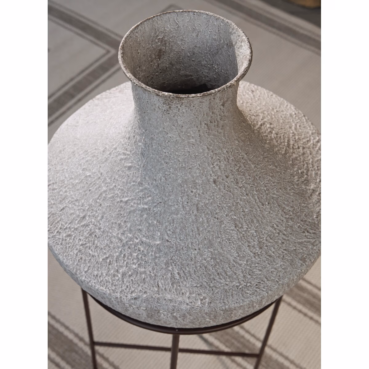 Estonbank Vase - Image 5