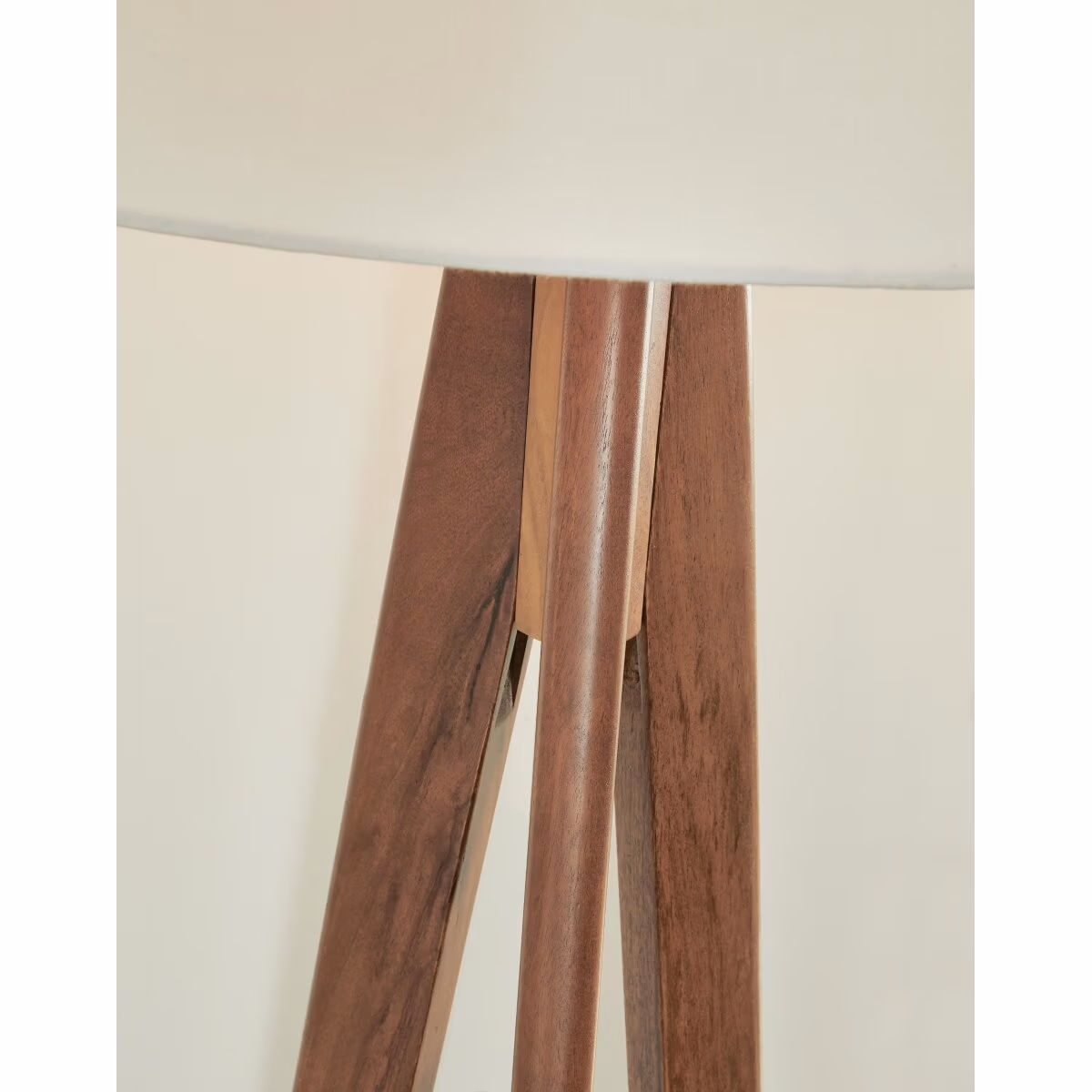 Dallson Floor Lamp - Image 4